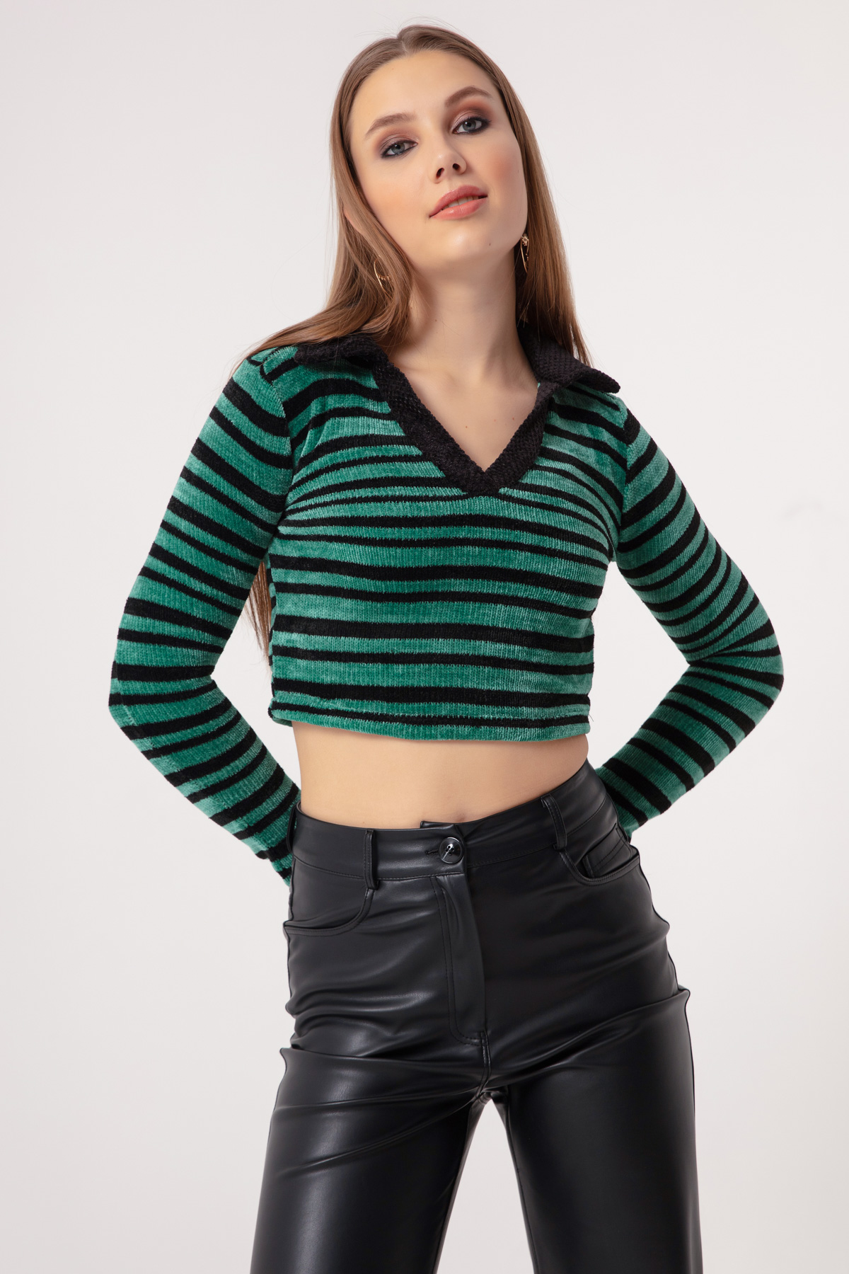 Women's Green Collar Knitted Blouse