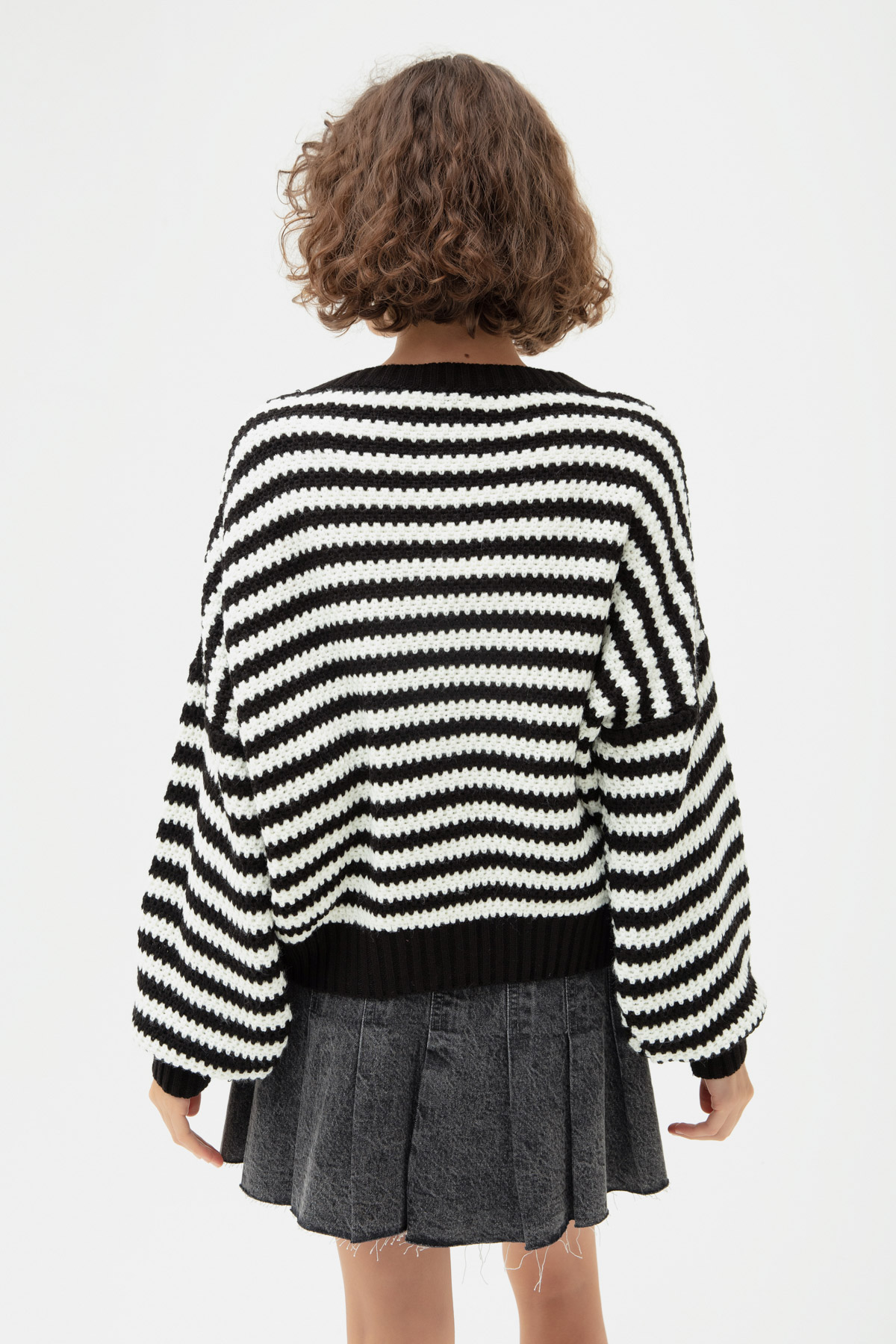 Women's Black Striped Knitwear Cardigan