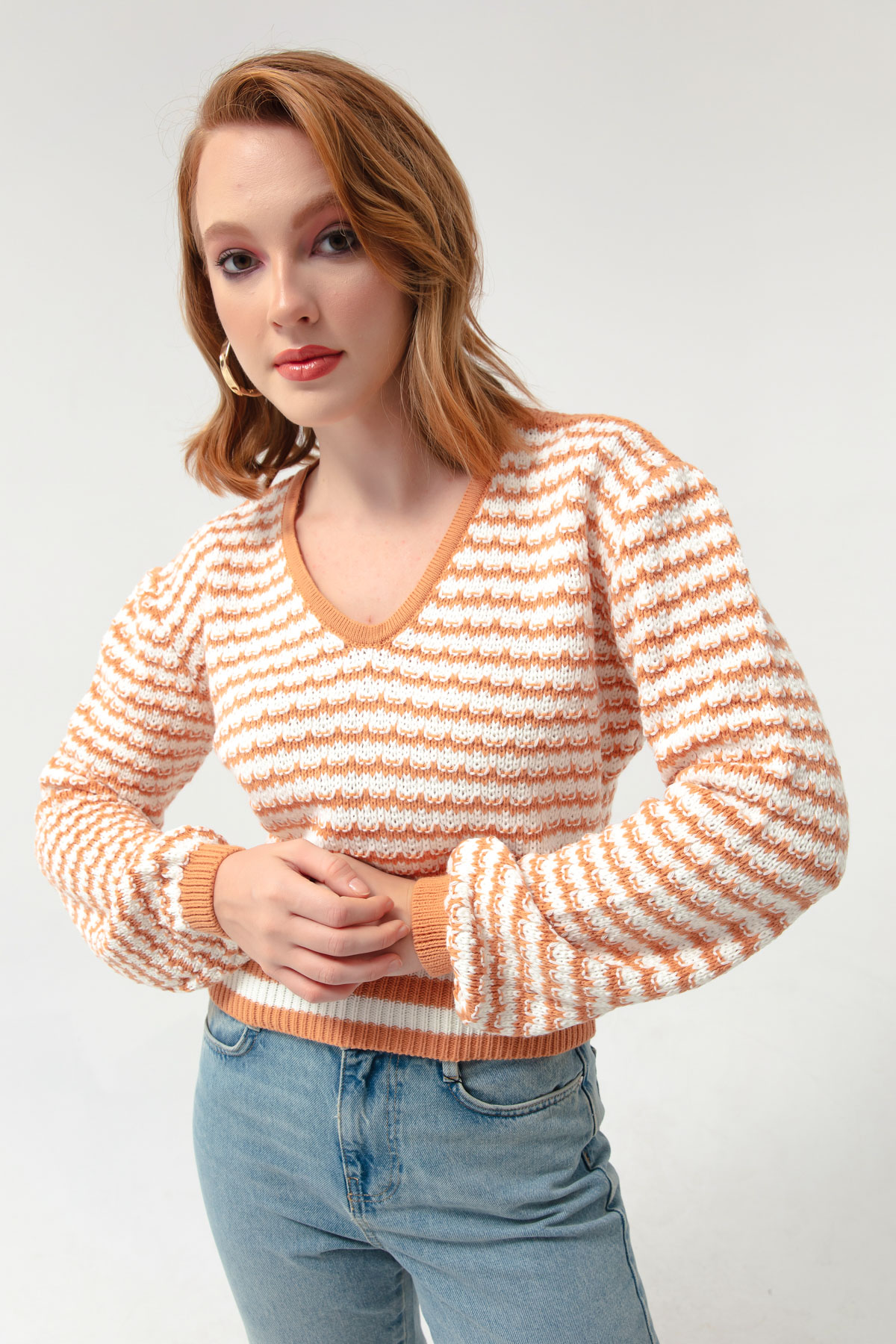 Women's Salmon V-Neck Striped Knitwear Sweater