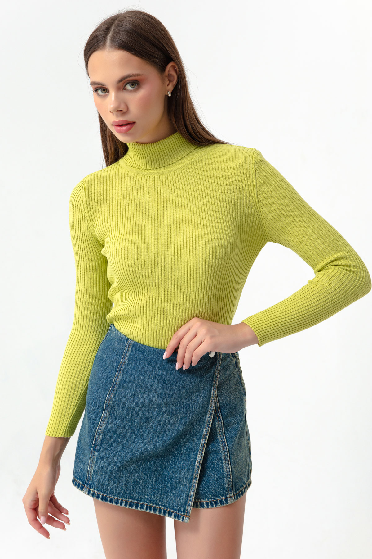 Women's Pistachio Green Turtleneck Knitwear Sweater