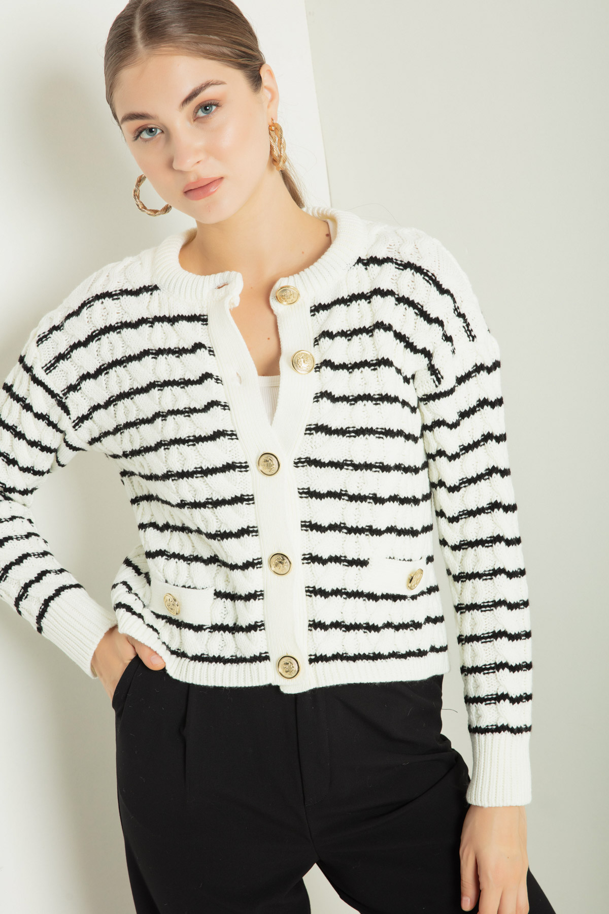 Women's White Gold Buttoned Striped Knitwear Cardigan